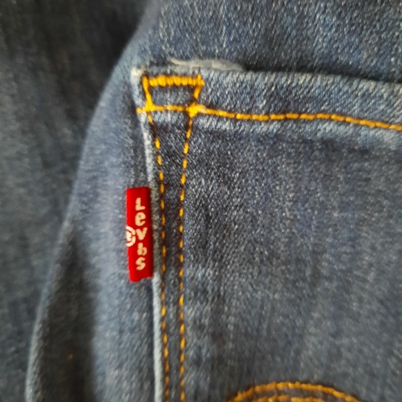 Women's Levi 784 High Rise Straight Jeans - Picture 3 of 5